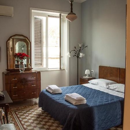 Battisti 18 Vintage Rooms Palermo Exterior foto