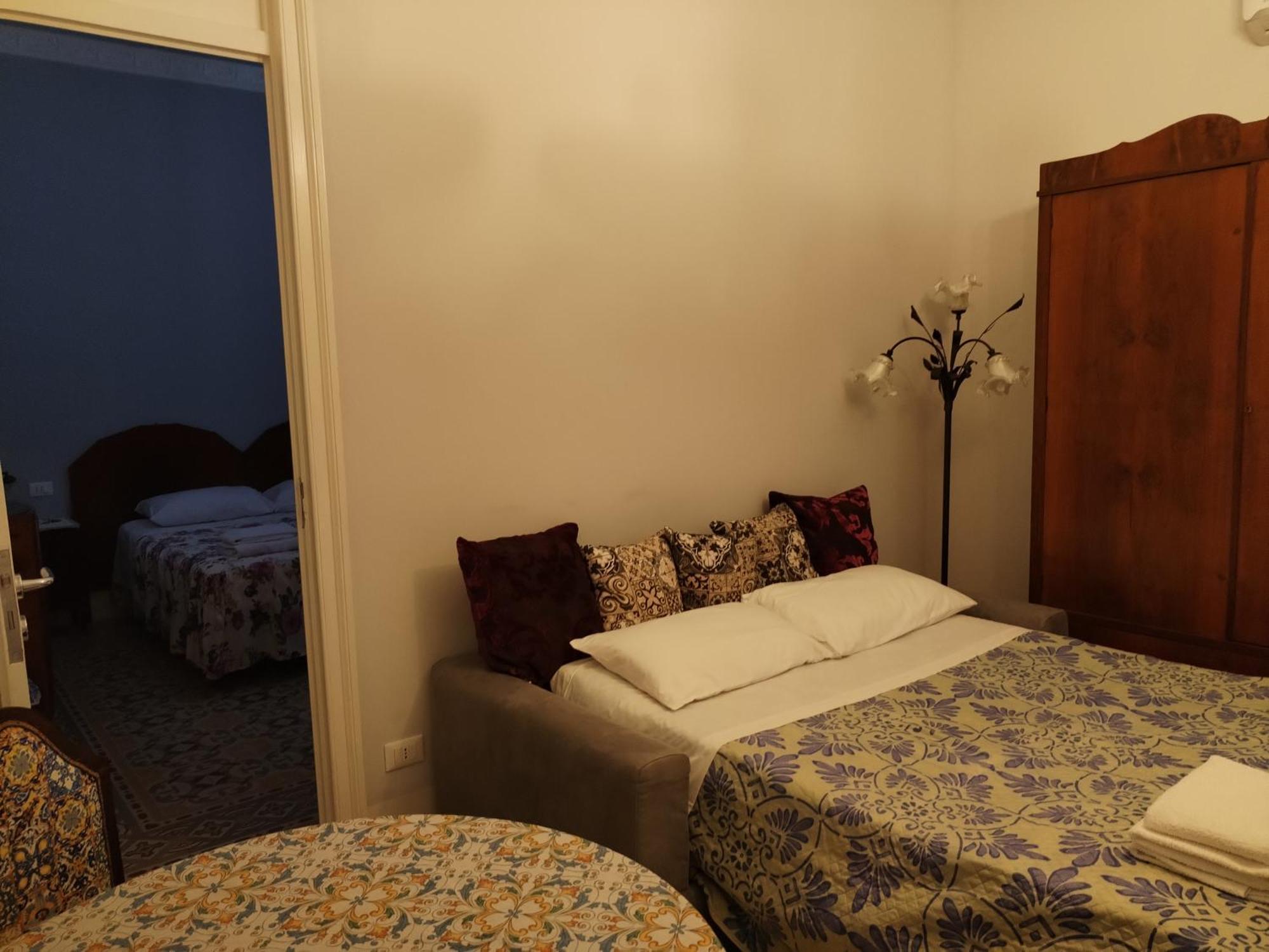 Battisti 18 Vintage Rooms Palermo Exterior foto